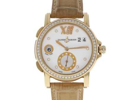 Reloj Ulysse Nardin para dama modelo Dual Time caja en oro amarillo 18 kilates. Fashion